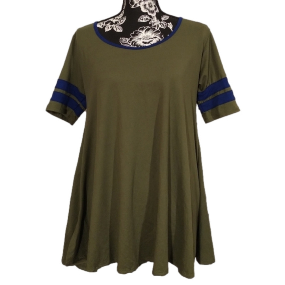 Lularoe Tee XS